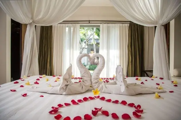Luxury Oda, Kişiye Özel Havuzlu (Daily 60 Mins Spa)