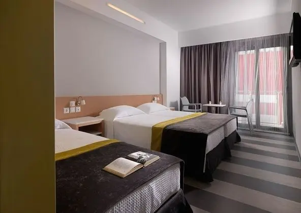 Standard Üç Kişilik Oda, Şehir Manzaralı