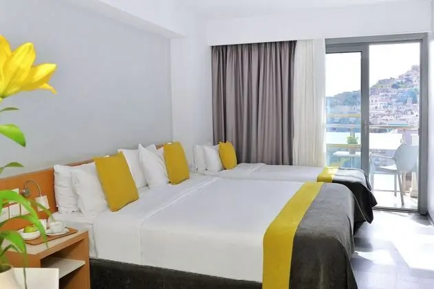 Standard Üç Kişilik Oda, Şehir Manzaralı