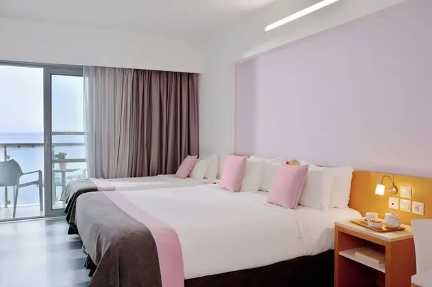 Standard Üç Kişilik Oda, Şehir Manzaralı