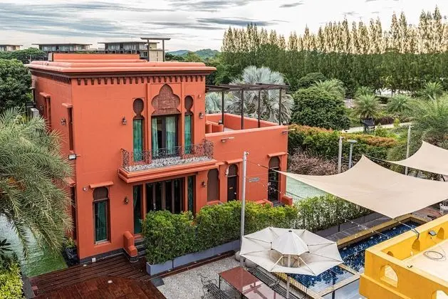 Signature Villa