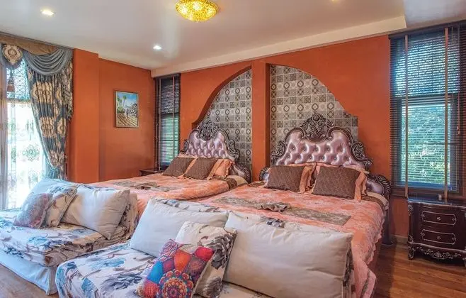 Signature Villa