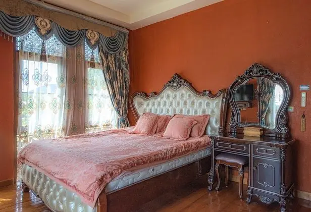 Signature Villa