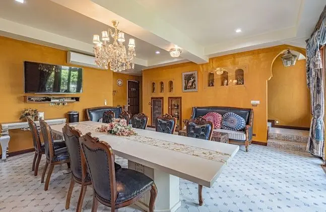 Signature Villa