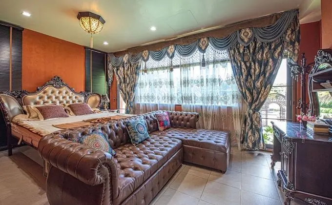 Signature Villa