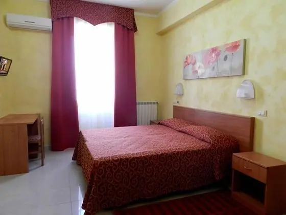 Standard Tek Büyük veya İki Ayrı Yataklı Oda