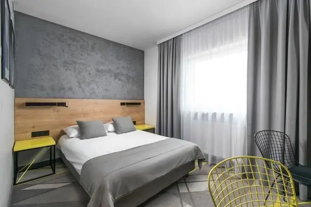 Tek Büyük Yataklı Oda