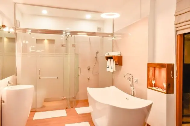 Deluxe Süit, 1 En Büyük (King) Boy Yatak, Bahçe Manzaralı