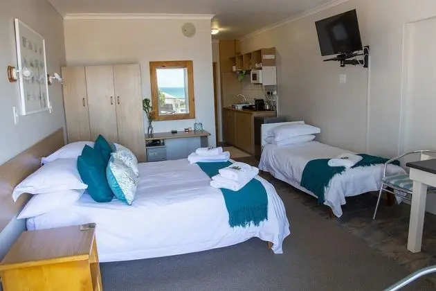 Twin/King Room