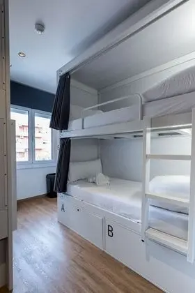 Ortak Ranzalı Oda, Karma Ranzalı Oda