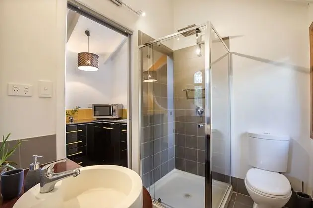 Design Stüdyo, 1 Büyük (Queen) Boy Yatak, Balkon, Bahçe Manzaralı