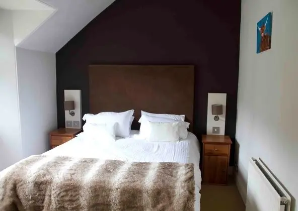 Ev, 4 Yatak Odası (4 Bathrooms)