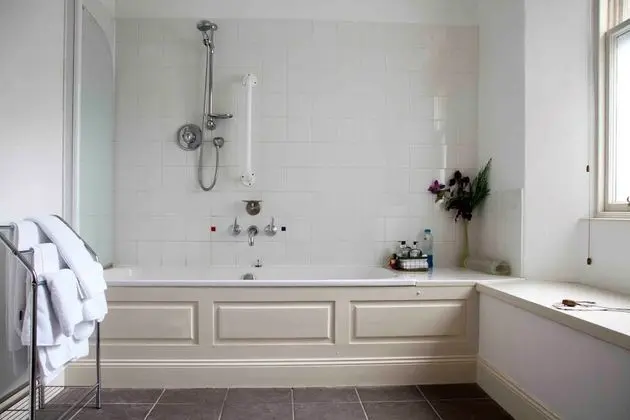 Ev, 4 Yatak Odası (4 Bathrooms)