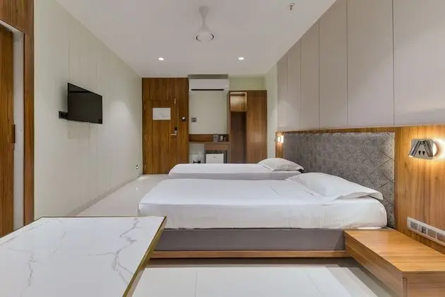 Deluxe Tek Büyük Yataklı Oda