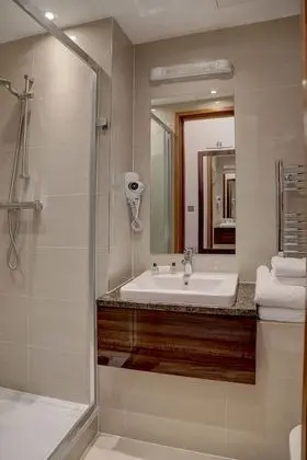 Standard Tek Büyük veya İki Ayrı Yataklı Oda