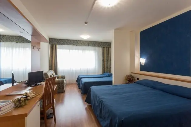 Dört Kişilik Oda