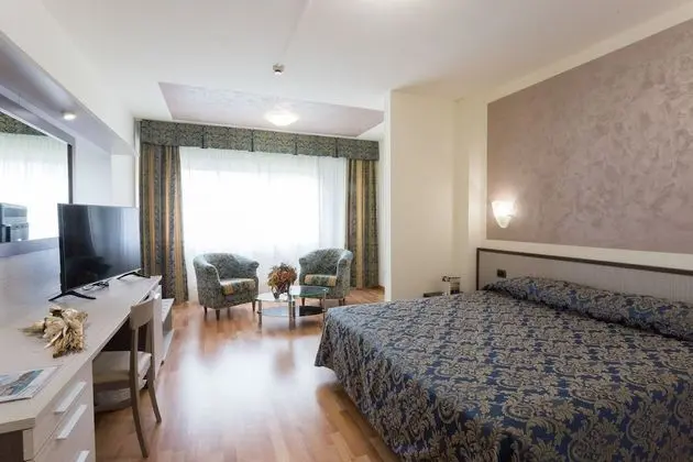 Tek Büyük veya İki Ayrı Yataklı Oda