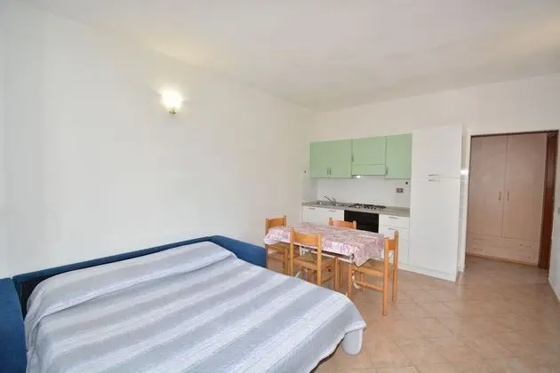 Apart Daire, 1 Yatak Odası, Sigara İçilmez, Köşe