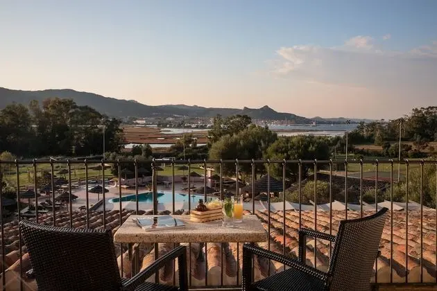 Camera Family Deluxe