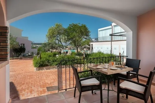 Camera Family Deluxe