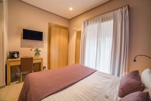 Tek Büyük Yataklı Oda, Balkon