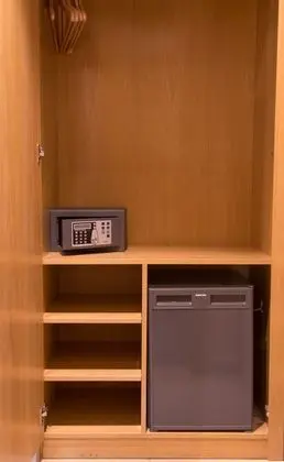 Tek Büyük Yataklı Oda, Balkon