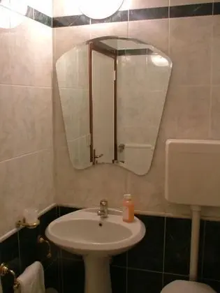 Üç Kişilik Oda, Özel Banyo