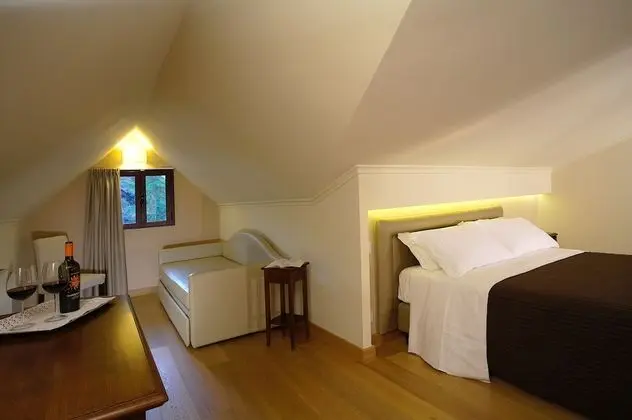 Üç Kişilik Oda, Birden Çok Yatak