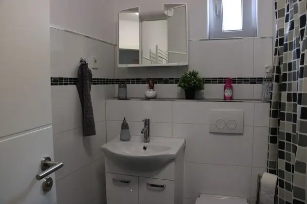 Basic Apart Daire, Ortak Banyo