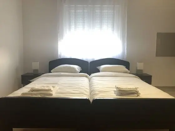 Deluxe Tek Büyük veya İki Ayrı Yataklı Oda