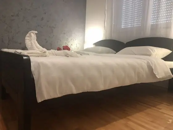 Deluxe Tek Büyük veya İki Ayrı Yataklı Oda