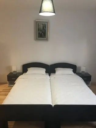 Deluxe Tek Büyük veya İki Ayrı Yataklı Oda