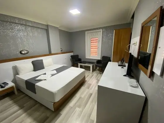 Deluxe Stüdyo Süit