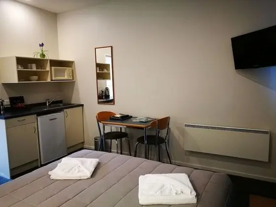 Standard Stüdyo, Sigara İçilmez, Küçük Mutfak (Studio)