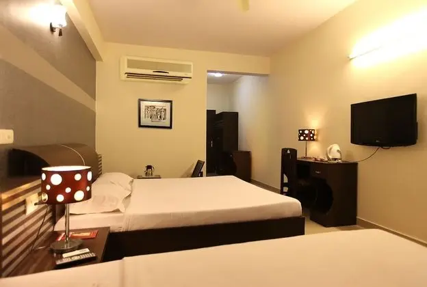 Family Tek Büyük Yataklı Oda