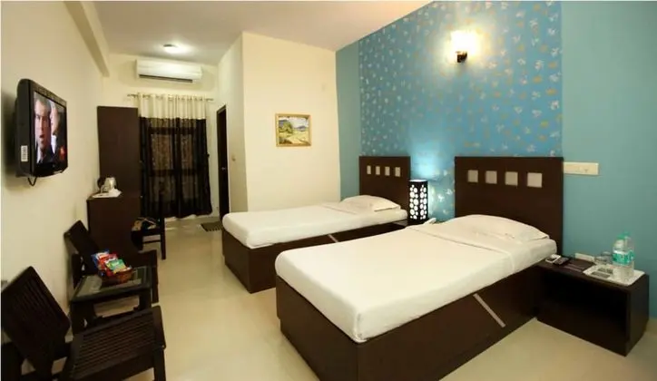 Family Tek Büyük Yataklı Oda