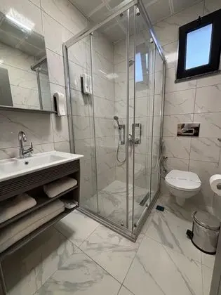 Triple,Sokak Manzaralı,Klimalı