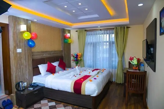 Deluxe Tek Büyük Yataklı Oda