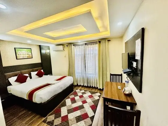 Deluxe Tek Büyük Yataklı Oda