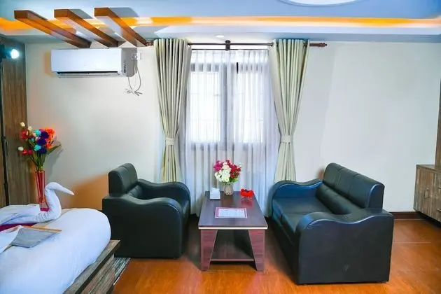 Deluxe Tek Büyük Yataklı Oda