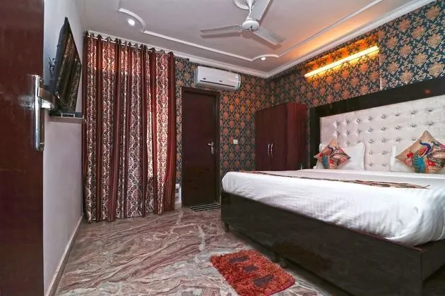 Tek Büyük Yataklı Oda