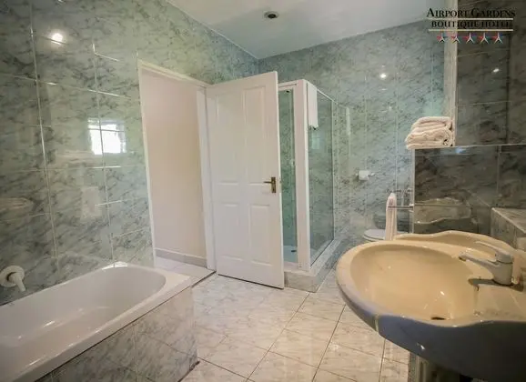 Deluxe Tek Büyük veya İki Ayrı Yataklı Oda, 1 Yatak Odası