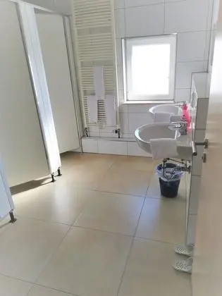 Apart Daire, 6 Yatak Odası (C)