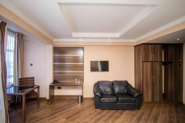 Standard Tek Büyük Yataklı Oda