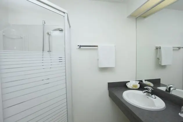 Standard Twin Room with shower