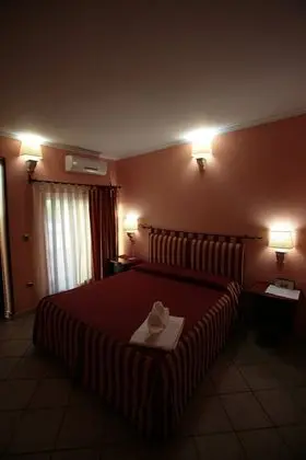 Basic Tek Büyük Yataklı Oda, 1 Çift Kişilik Yatak, Avlu