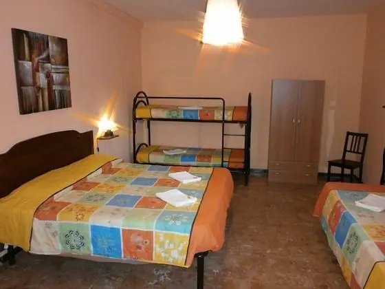 Dört Kişilik Oda, Banyolu/Duşlu