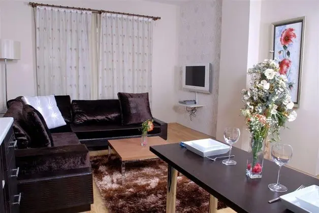 Triple, Şehir Manzaralı