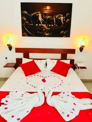 Family Tek Büyük veya İki Ayrı Yataklı Oda, 1 Yatak Odası, Havuz Manzaralı, Zemin Kat