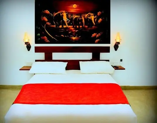 Family Tek Büyük veya İki Ayrı Yataklı Oda, 1 Yatak Odası, Havuz Manzaralı, Zemin Kat